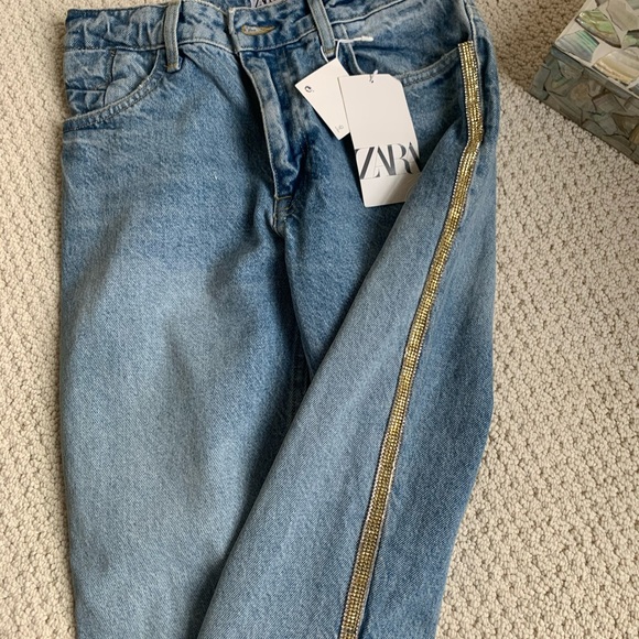 Zara mom fit gold beaded jeans. - Picture 4 of 6